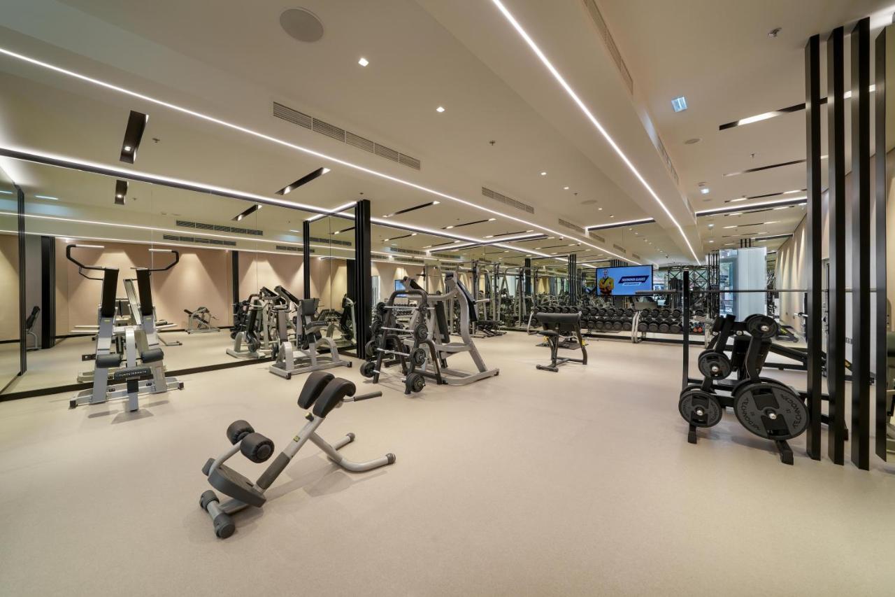 อัลไอน์ โรตานา Hotel อัลอิน ภายนอก รูปภาพ The gym at The Dorchester